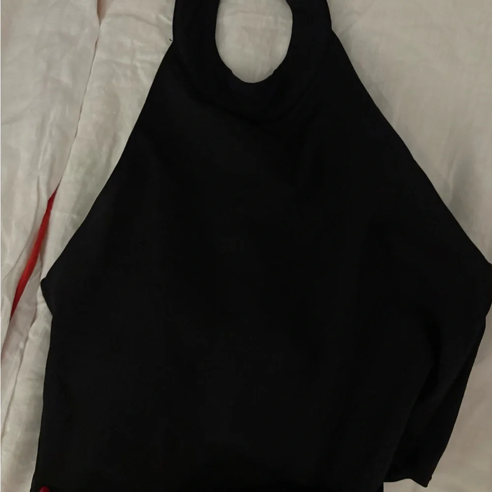 ALO Yoga Black Halter Crop Top